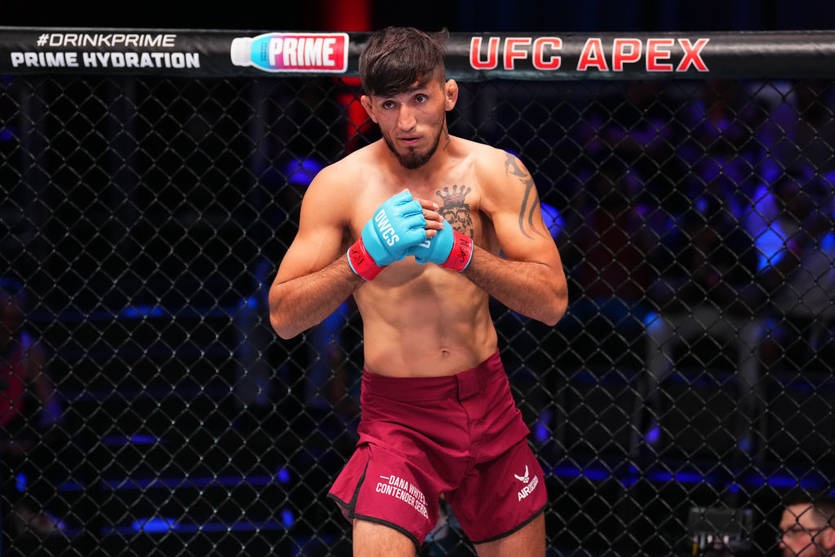 Новини спорту - Арешт за звинуваченням у домаганнях зірвав дебют бійця в UFC