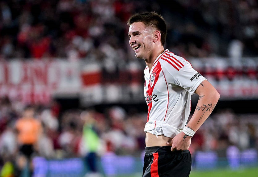 Новини спорту - МЮ та Челсі позмагаються за 17-річного таланта з Аргентини