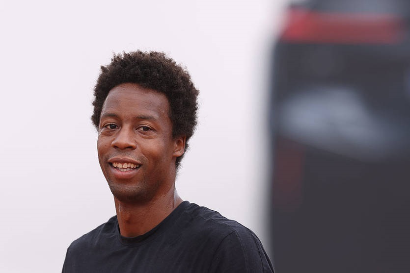 Новини спорту - Переможницю французького тенісного турніру тепло привітав її чоловік