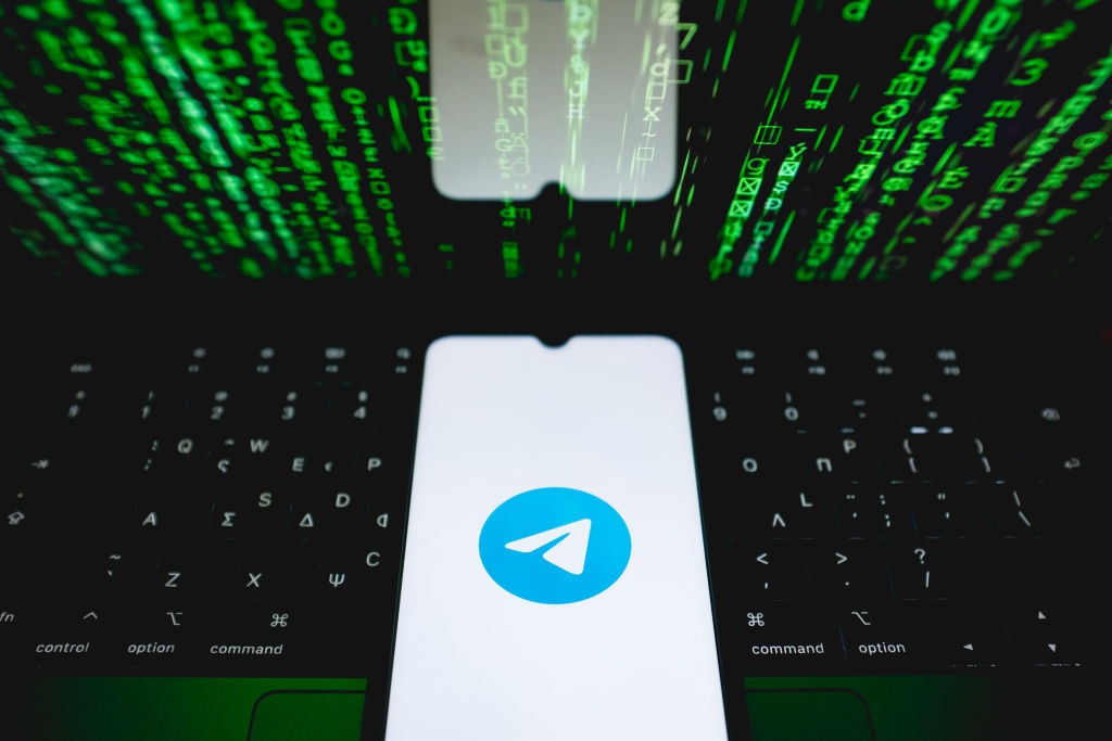 Новини світу - ФСБ стежить за користувачами Telegram - ЗМІ