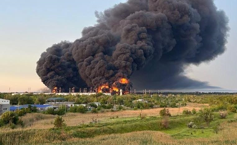 Новини світу - Мінус вертольоти. Нічна атака на авіабази Росії