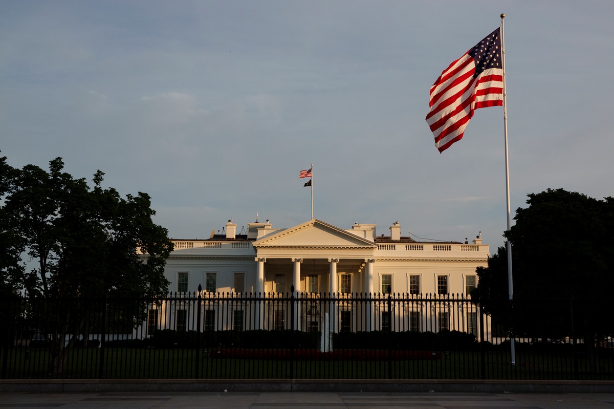 Новини України - Білий дім підтвердив зупинку поставок зброї Києву