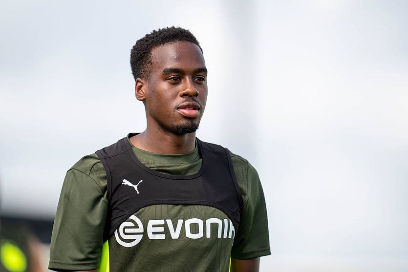 Новини спорту - Челсі офіційно підписав англійського вінгера