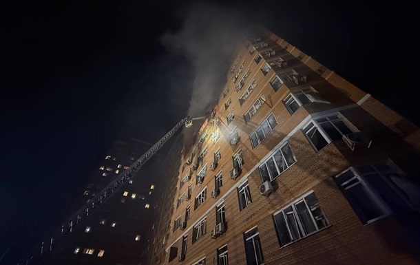 Новини України - В Одесі прогриміли вибухи, є влучання