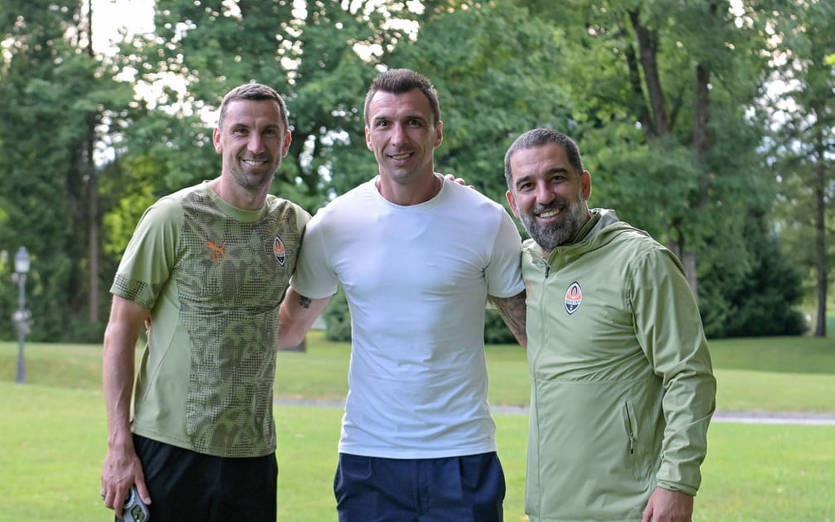 Новини спорту - Відомий спортсмен відвідав тренування Шахтаря