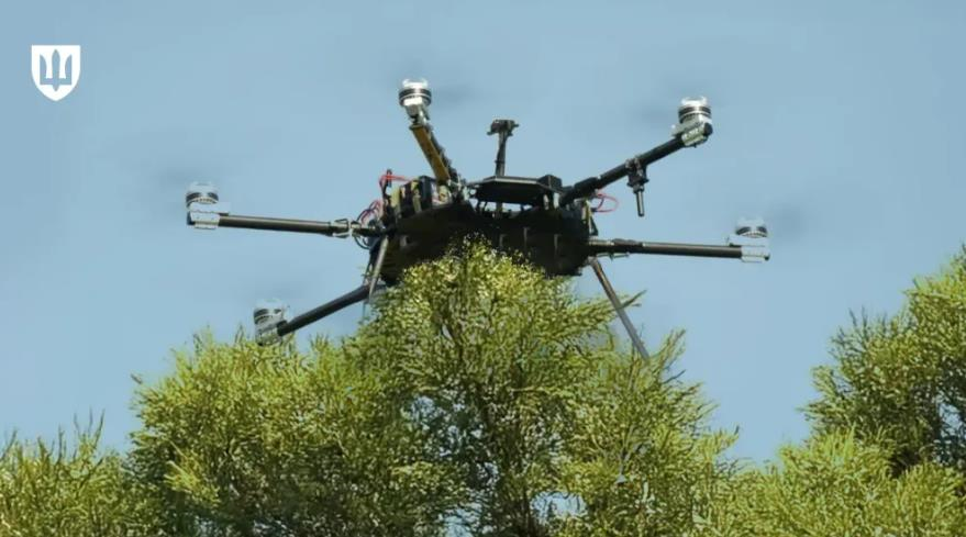 Новини України - ЗСУ отримали дрон з функцією лазерного цілевказання