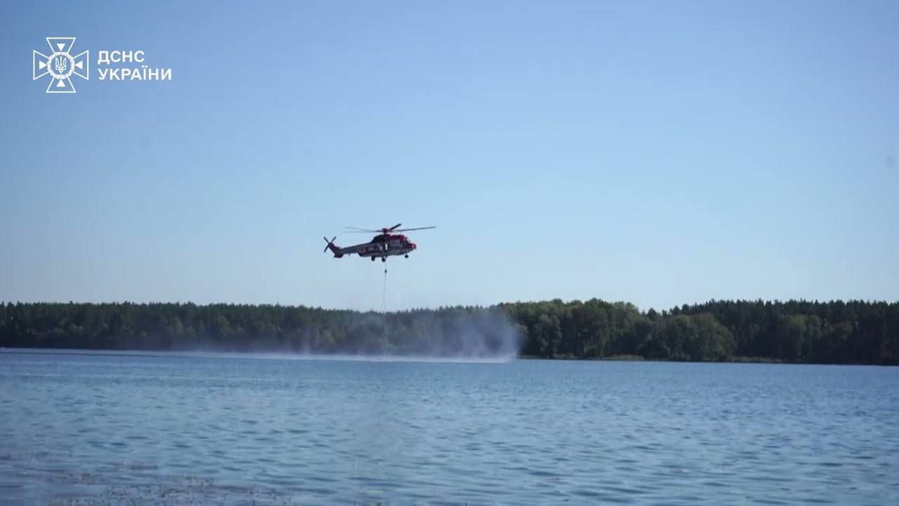 Для ліквідації наслідків удару по столиці залучалась авіація ДСНС України