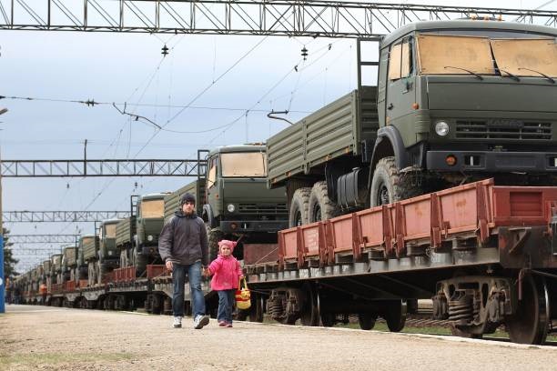 Новини України - Росія перекидає техніку на Запоріжжі - Андрющенко