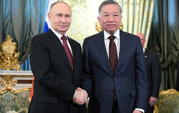 Новини світу - В'єтнам таємно закуповує у Росії озброєння - NYT