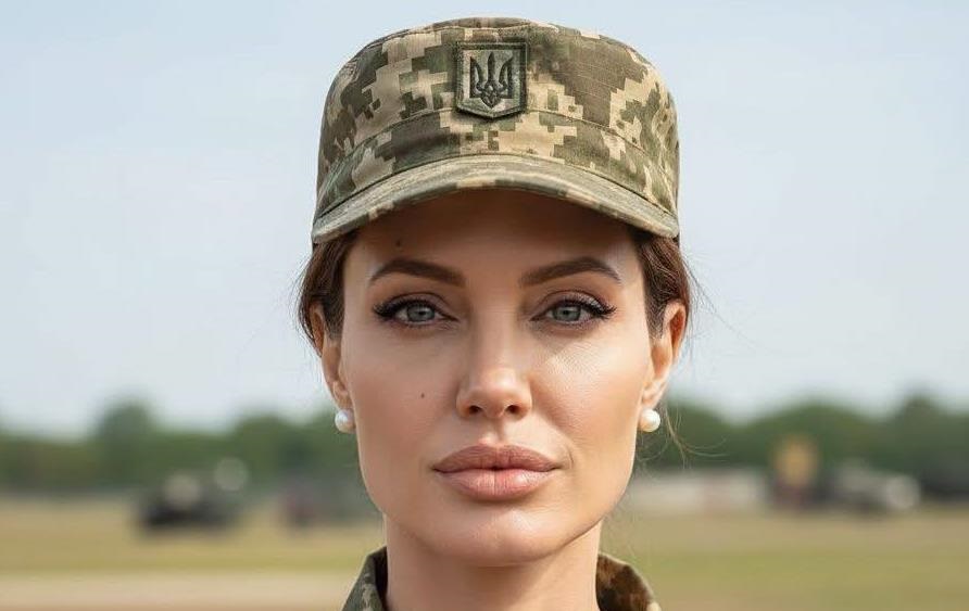 Новини України - Анджеліна Джолі в ТЦК: реакція мережі