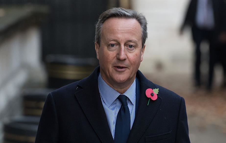 Новини світу - Екс-прем'єр Британії заявив, що лікувався від раку