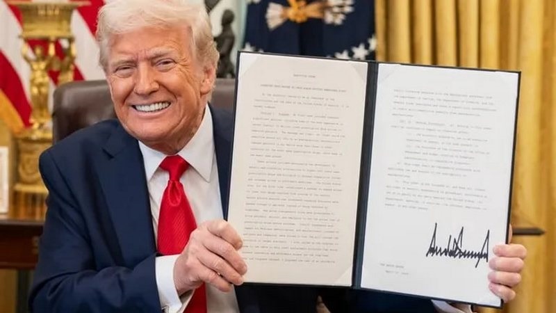 Новини світу - Фінальний підпис Трампа: США вийшли з шатдауну