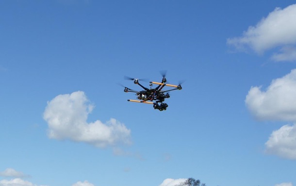 Новини світу - У Швеції дрон облив фарбою віллу торговельної делегації РФ