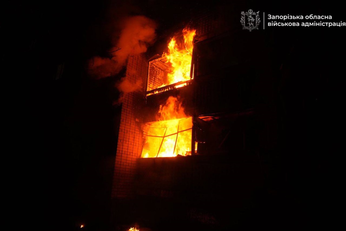 Новини України - У Запоріжжі БПЛА влучив у багатоповерхівку