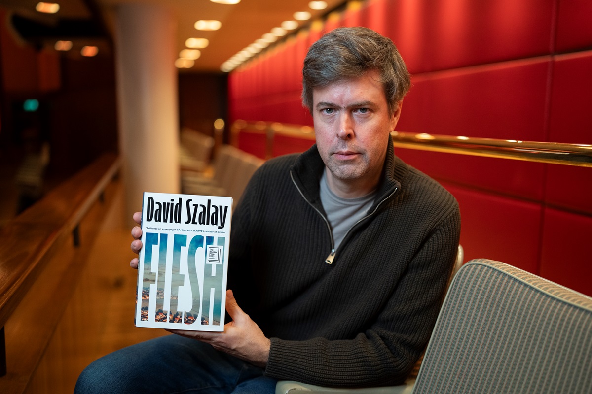 Новини культури - Угорець Девід Солой здобув Букерівську премію-2025 за роман Плоть