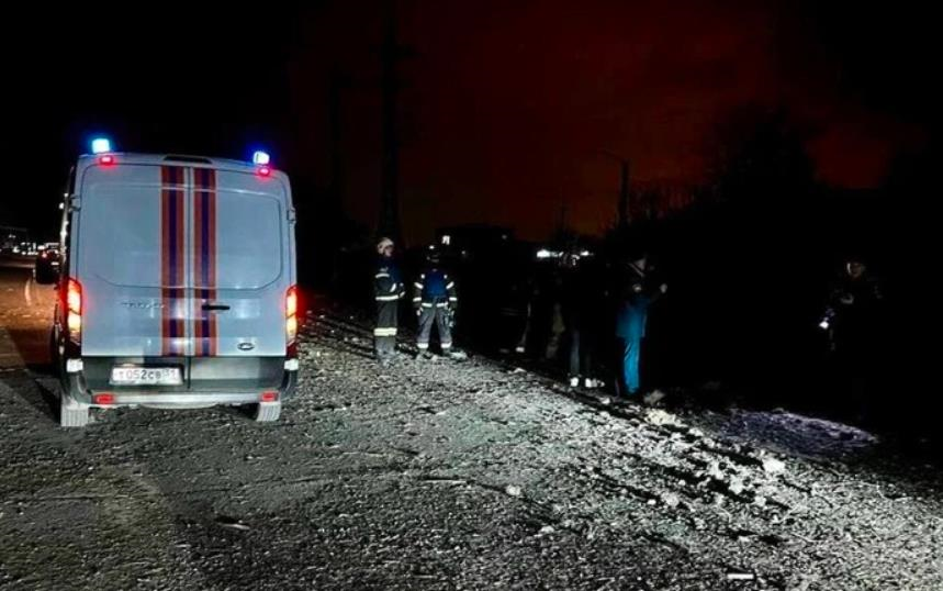 Новини світу - Росіяни поцілили авіабомбою в підстанцію Бєлгорода