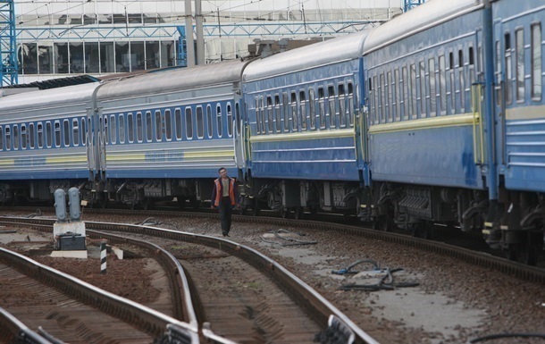 Новини України - Удар РФ вплинув на рух поїздів на півдні України