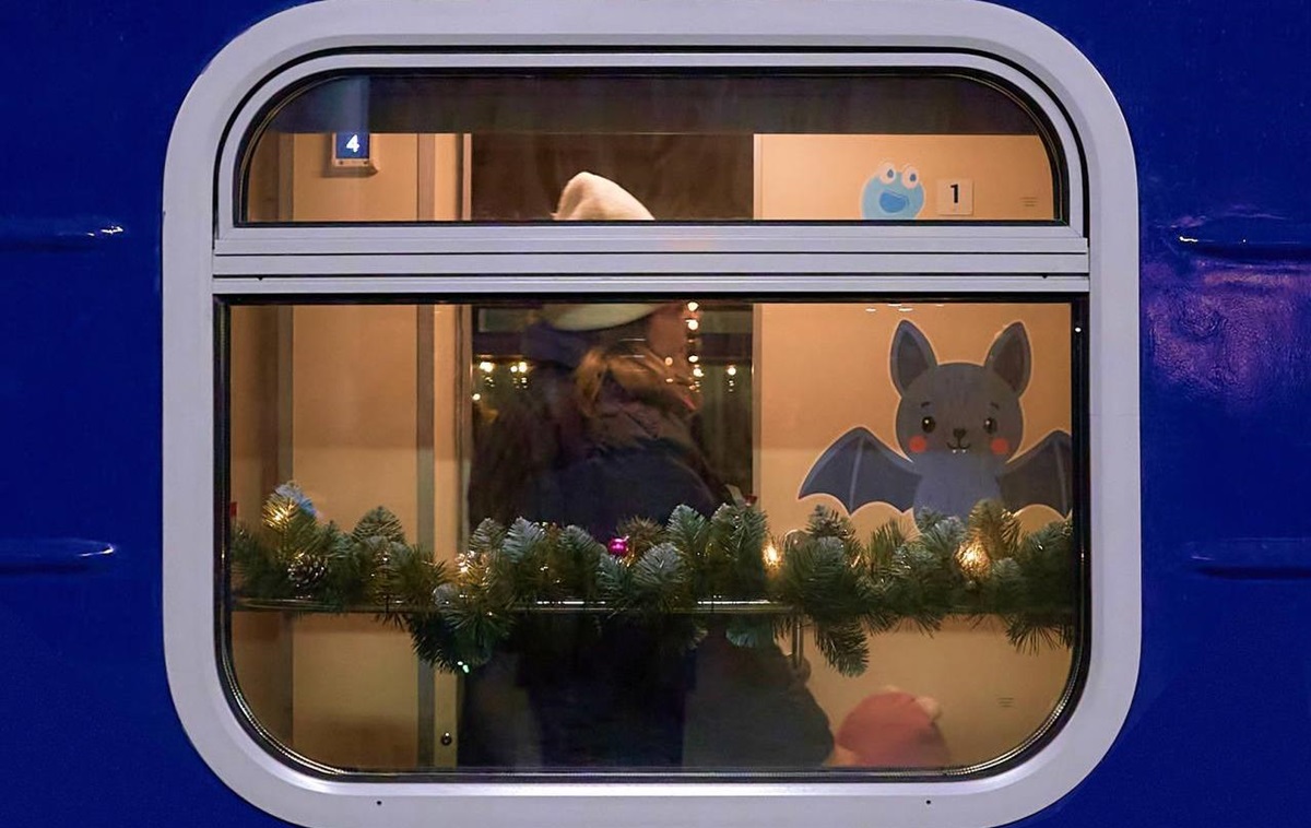 Новини бізнесу - Укрзалізниця призначила 16 додаткових поїздів на свята