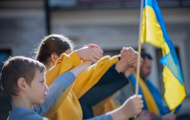 Новини України - З окупованої Херсонщини повернули двох дітей