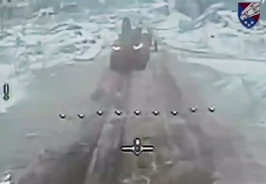 Новини України - Пілоти ЗСУ знищили російську колону квадроциклів